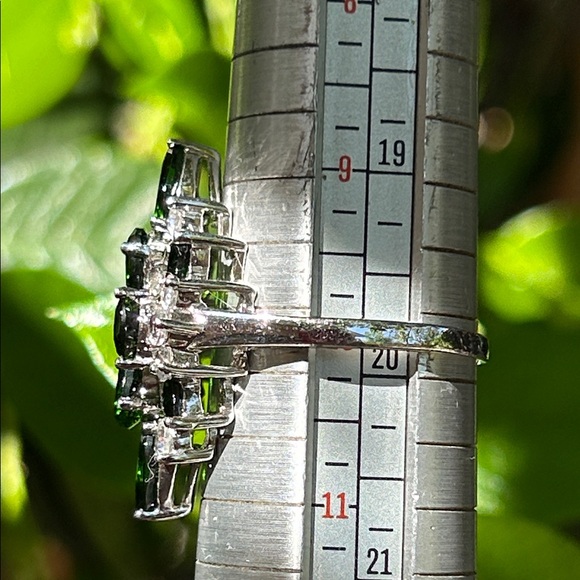 Sterling Silver Vibrant Green Chrome Diopside Floral Ring Size 10 - Picture 10 of 14